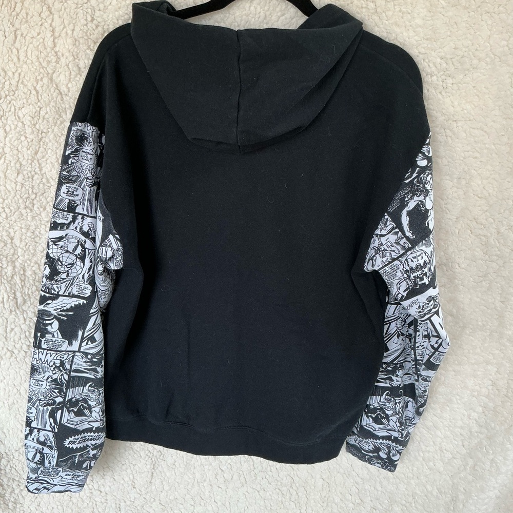 Marvel Black and White Comics Hoodie - Picture 3 of 3